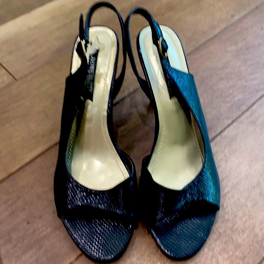 Women’s black heels